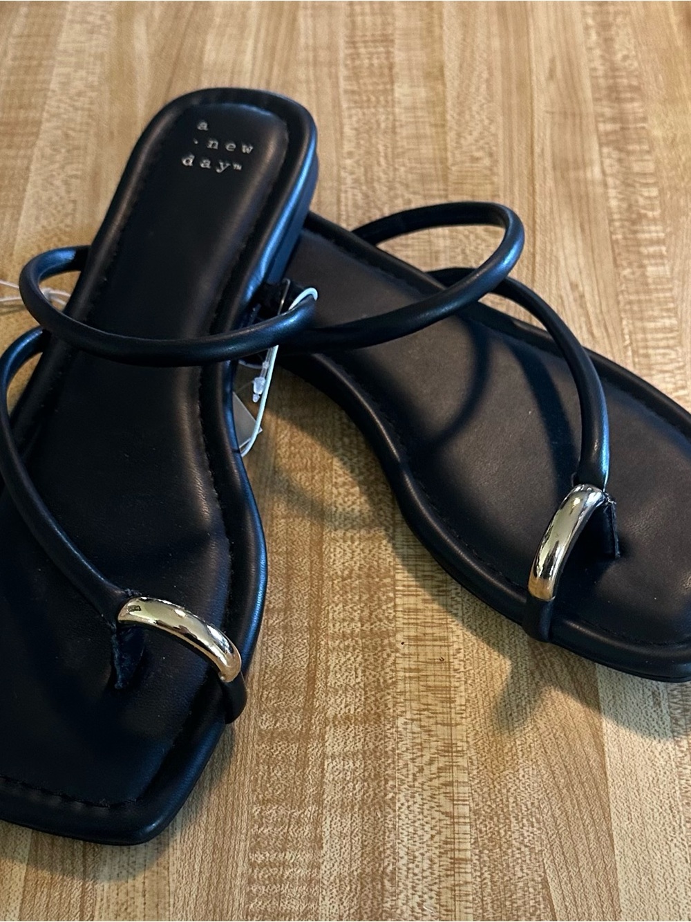 Sandals - Picture 3 of 5